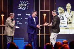 Belgium's assistant coach Pascal Angillis pictured on the podium after The Belgian Cats win the Ploeg van het Jaar / Équipe de l?Année 2025 at the 'Sportgala' award show, to announce the sport women and men of the year 2025, Sunday 14 December 2025 in Schelle. BELGA PHOTO DIRK WAEM